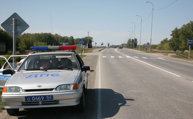 Нетрезвая девушка из Толмачево угнала автомобиль подруги