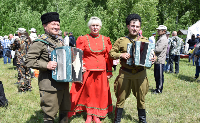 Казаки региона собрались на фестиваль под Карасуком