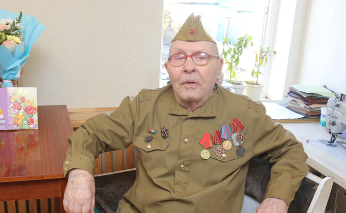 101 год исполнился ветерану ВОВ в Новосибирске