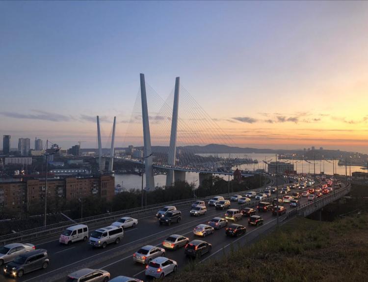 Владивосток встал в дорожных пробках