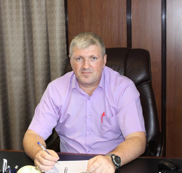 Супруга врио главы Арсеньева за 2019 год заработала 8 рублей 81 копейку