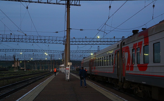 80-летний мужчина погиб на железной дороге в Татарском районе