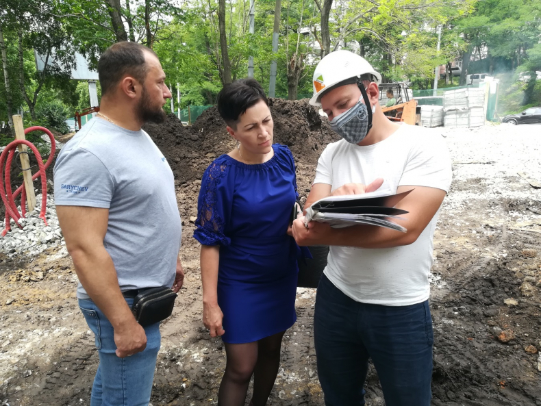 Общественные наблюдатели оценили качество работ в пяти скверах Владивостока
