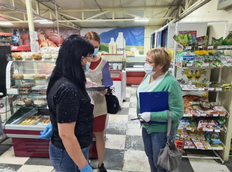 Владивостокцы пожаловались на супермаркет, где не соблюдался масочный режим