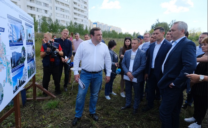 Губернатор Травников: «Строительство семи поликлиник начнется в 2020 году»