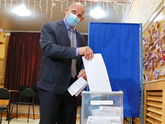 Александр Карелин о важности голосования на выборах: «Всем надо воспользоваться этой возможностью»