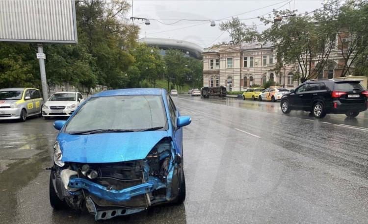 Жесткое ДТП произошло в центре Владивостока