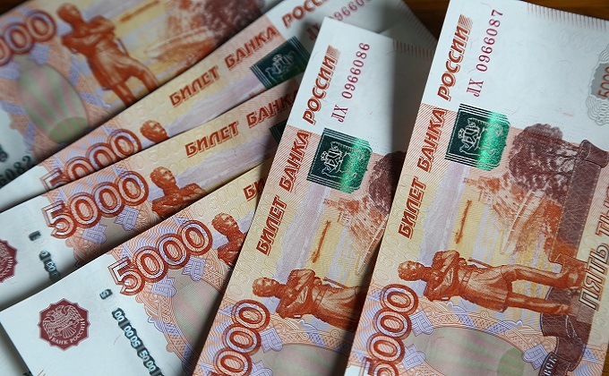 Новосибирцы зарабатывают меньше томичей, иркутян и красноярцев