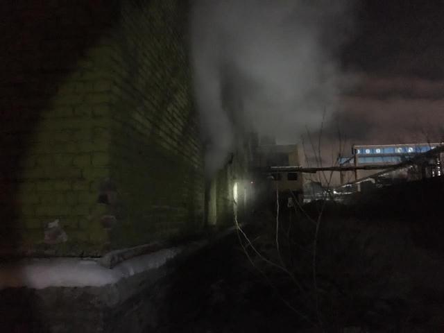Два человека погибли при пожаре на улице Станционной в Новосибирске