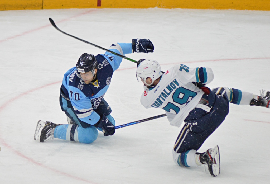Хоккейная «Сибирь» впервые в сезоне обыграла «Сочи»