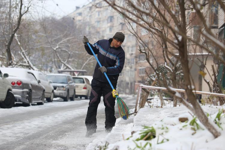 Мэрия Владивостока напомнила о необходимости уборки снега