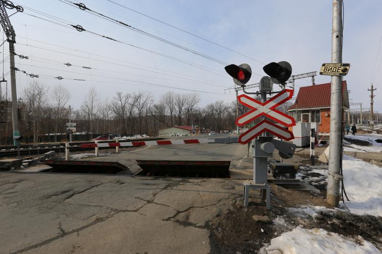 В Смоляниново из-за ремонтных работ закроют железнодорожный переезд