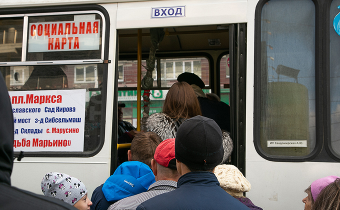 Валидатор вместо кондуктора – новую систему расчета внедряют в новосибирских автобусах