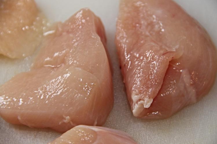 В Приморье увеличилось производство куриного мяса