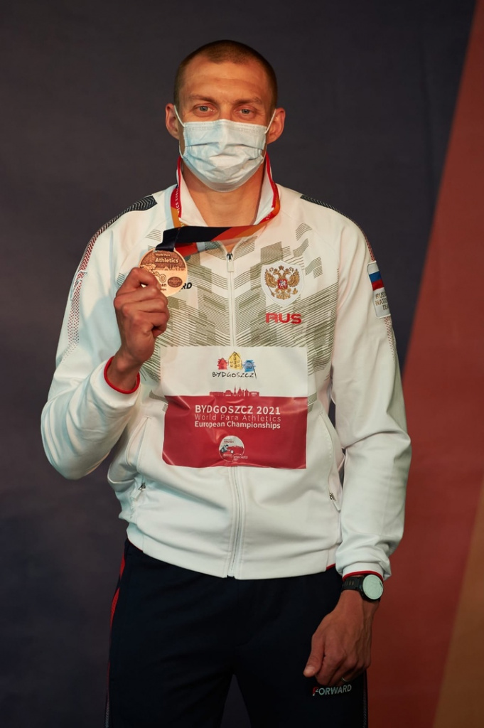 Незрячий бегун из Новосибирска установил рекорд Европы