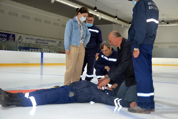 Главный врач МЧМ-2023 по хоккею прибыл в Новосибирск