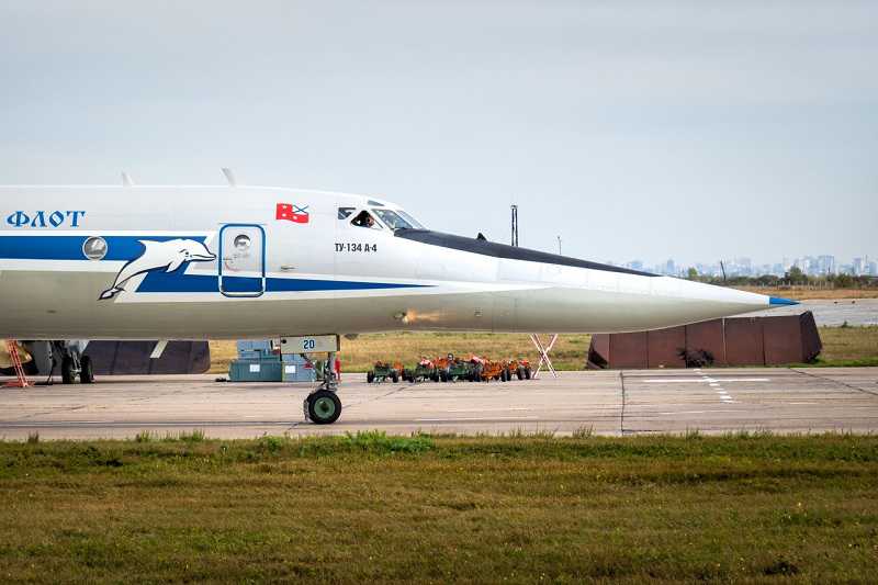 Самолет по прозвищу «Буратино» с дельфином впервые приземлился в Толмачево