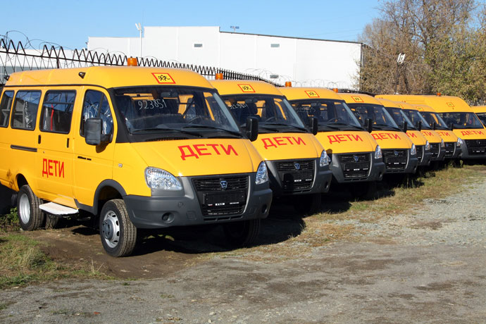 Новосибирские школы получат более 60 новых автобусов до конца 2021 года