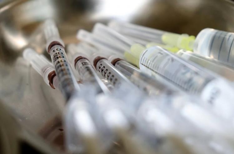 Роспотребнадзор Приморья: тяжёлых последствий от вакцины нет