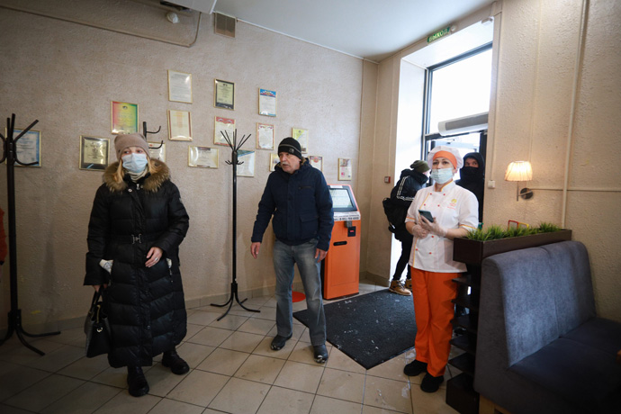 QR-код в мешке: массовые проверки общепита начались в Новосибирске