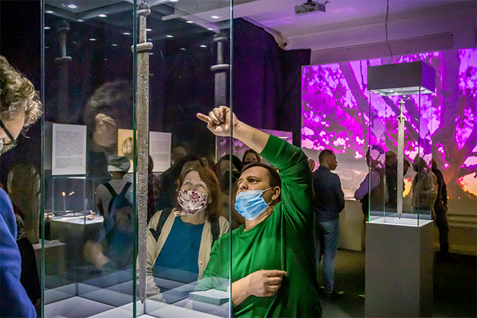 Оружие Сибири за последние 4 тысячи лет собрали на выставке в Краеведческом музее