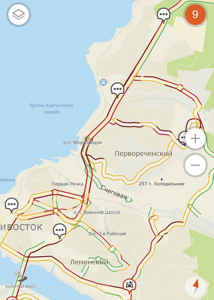 Девятибалльные пробки во Владивостоке: движение в городе затруднено