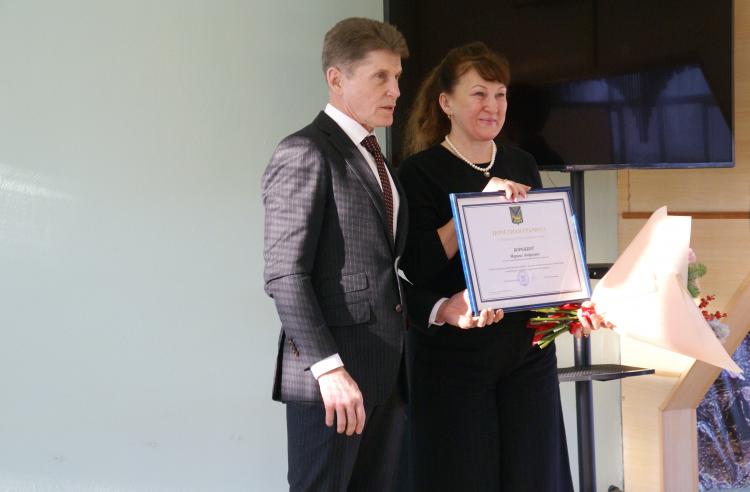 Олег Кожемяко поздравил энергетиков края с профессиональным праздником