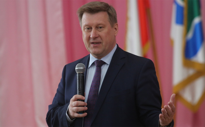 Мэр Новосибирска получил звание «Ветерана труда»