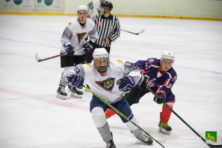 Во Владивостоке стартует турнир по хоккею среди любительских команд
