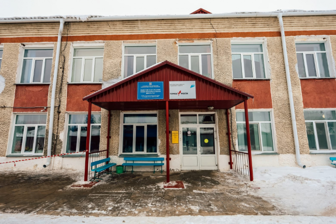 Капремонт школы в Кыштовке депутаты-единороссы взяли под личный контроль
