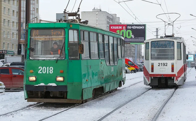 Забывшего деньги мальчика выгнали на мороз из трамвая в Новосибирске