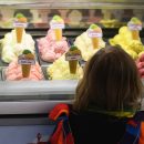 «Даешь, так всем давай»: 5000 рублей от государства хотят родители детей старше 7 лет