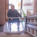 Соседи требуют от инвалида без ног демонтировать пандус, за который хлопотал губернатор