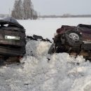 Три человека погибли в столкновении кроссоверов на Чуйском тракте Три человека погибли в столкновении кроссоверов на Чуйском тракте