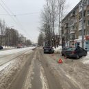 Нечищеные дороги испортили лицо женщине за рулем на Блюхера