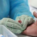 Уровень антител не защитит от COVID-19, считают в «Векторе»
