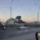 «Три тачки на раскорячку»: серьезное ДТП блокировало Бугринский мост