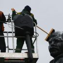 Ленина отмыли на Чистый четверг в Новосибирске