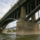 Отремонтировать Октябрьский мост требует через суд прокуратура