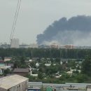 Столб черного дыма поднялся над Новосибирском утром 19 июня