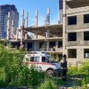 Школьницу раздавило плитой на стройке в Новосибирске