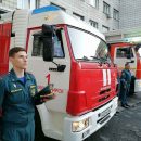 В Новосибирске пожарные почтили сиренами погибшего главу МЧС Евгения Зиничева В Новосибирске пожарные почтили сиренами погибшего главу МЧС Евгения Зиничева