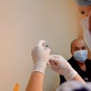 «Шанс болеть опять в 10 раз выше»: почему переболевшим COVID-19 нужна прививка «Шанс болеть опять в 10 раз выше»: почему переболевшим COVID-19 нужна прививка