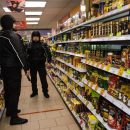 Кофе за пазухой на 10000 рублей вынес из супермаркета новосибирец Кофе за пазухой на 10000 рублей вынес из супермаркета новосибирец